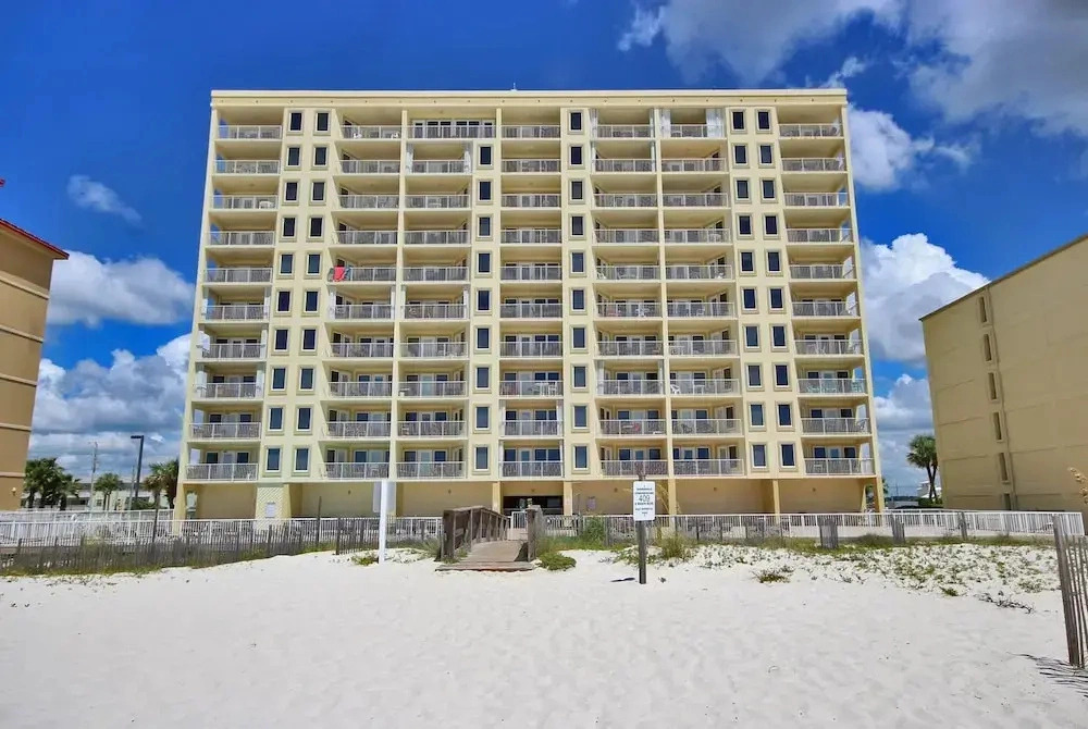 Boardwalk 784