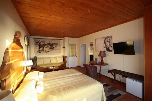 Lagoon Lodge