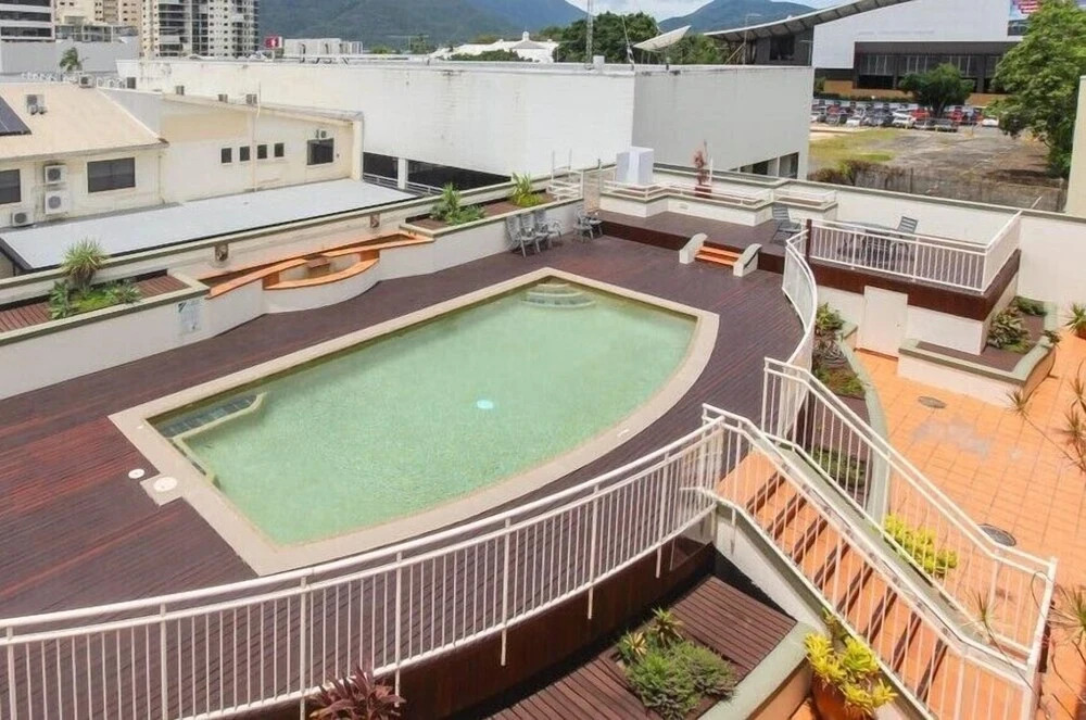 Inner City One Bedroom Apartment 13