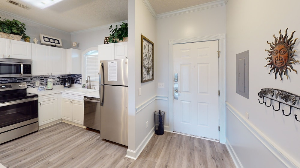 Magnolia North Unit 204