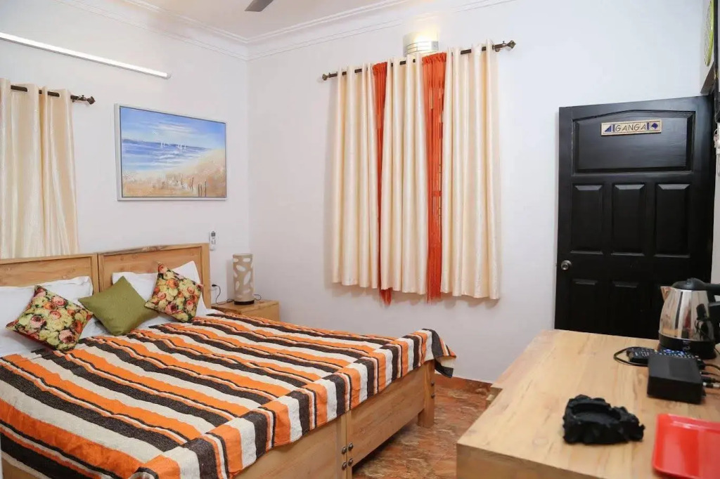 Villa Baywalk Goa - 200 meters from Morjim Beach