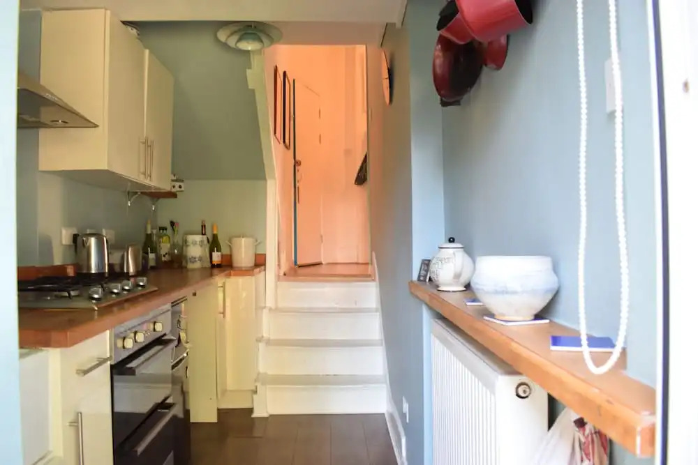 Beautiful, Bright 1-bedroom Home With Garden