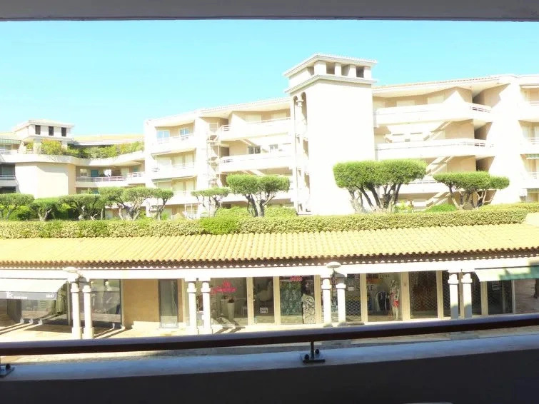 Beau Rivage - Inh 32183