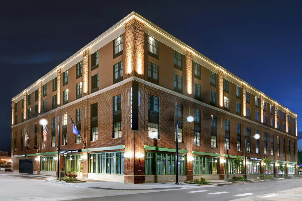 Courtyard by Marriott Manhattan Aggieville