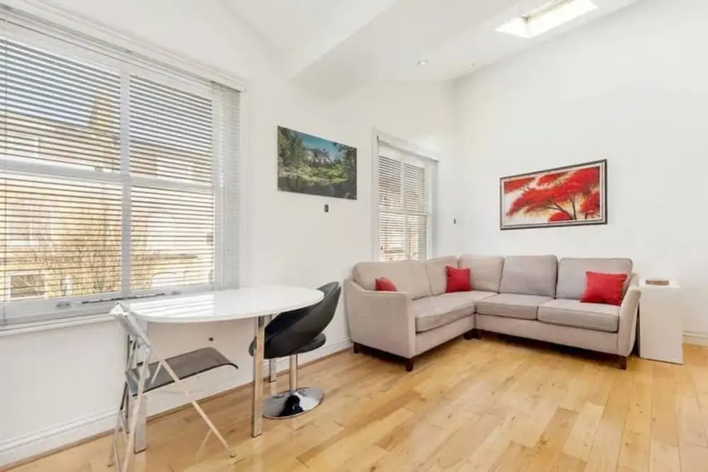 Bright &modern 2bed Apt,w/terrace nr Brixton
