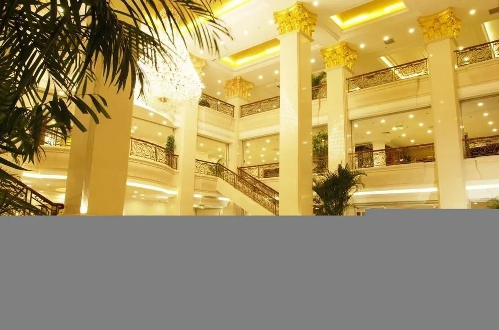 Howard Johnson Regal Court