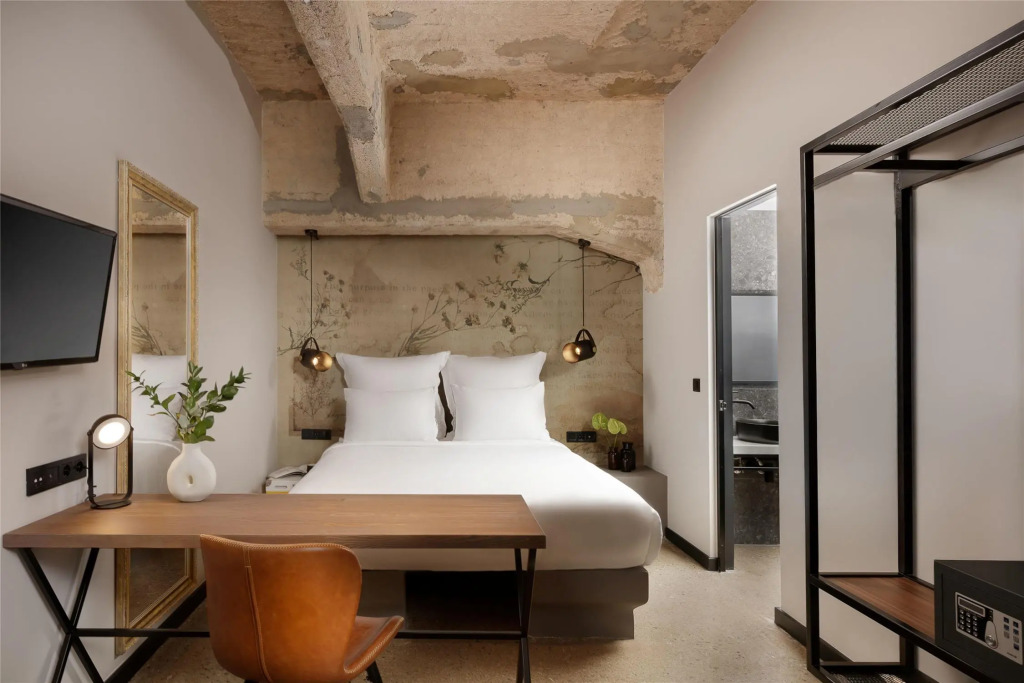 Отель Anise Aluma Athens, Tapestry Collection by Hilton