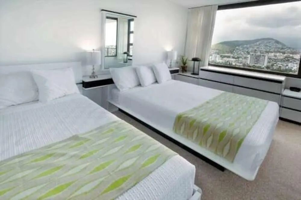 Tower 2 Suite 3309 - Qp 1 Bedroom Condo