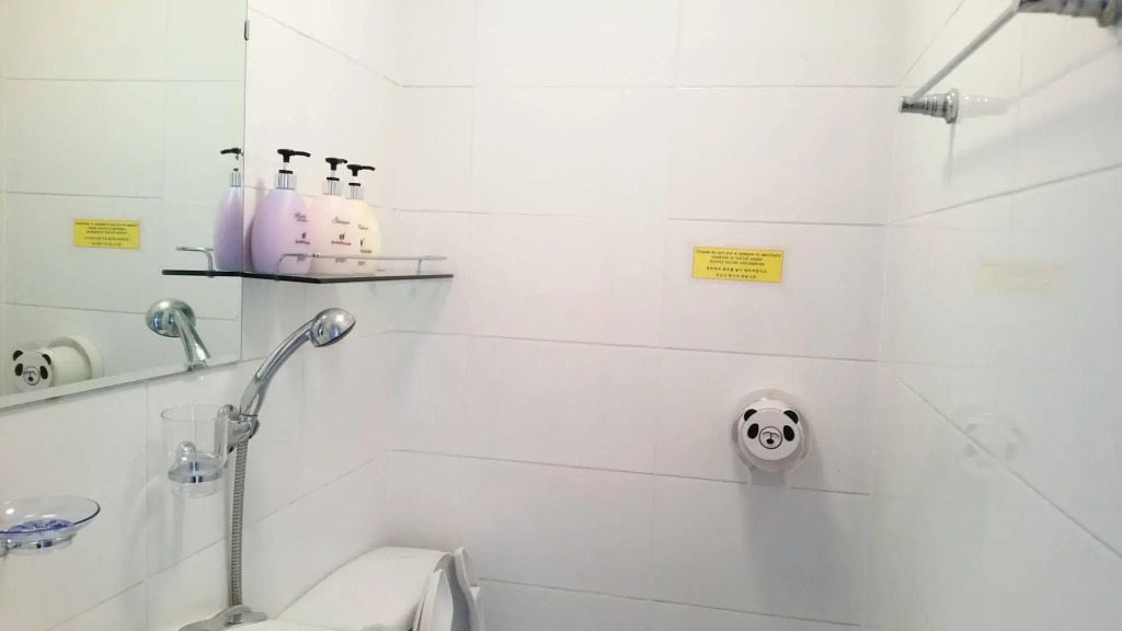 Shinchon Hongdae Guesthouse