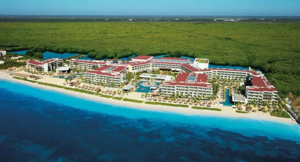 Secrets Riviera Cancún Resort & Spa