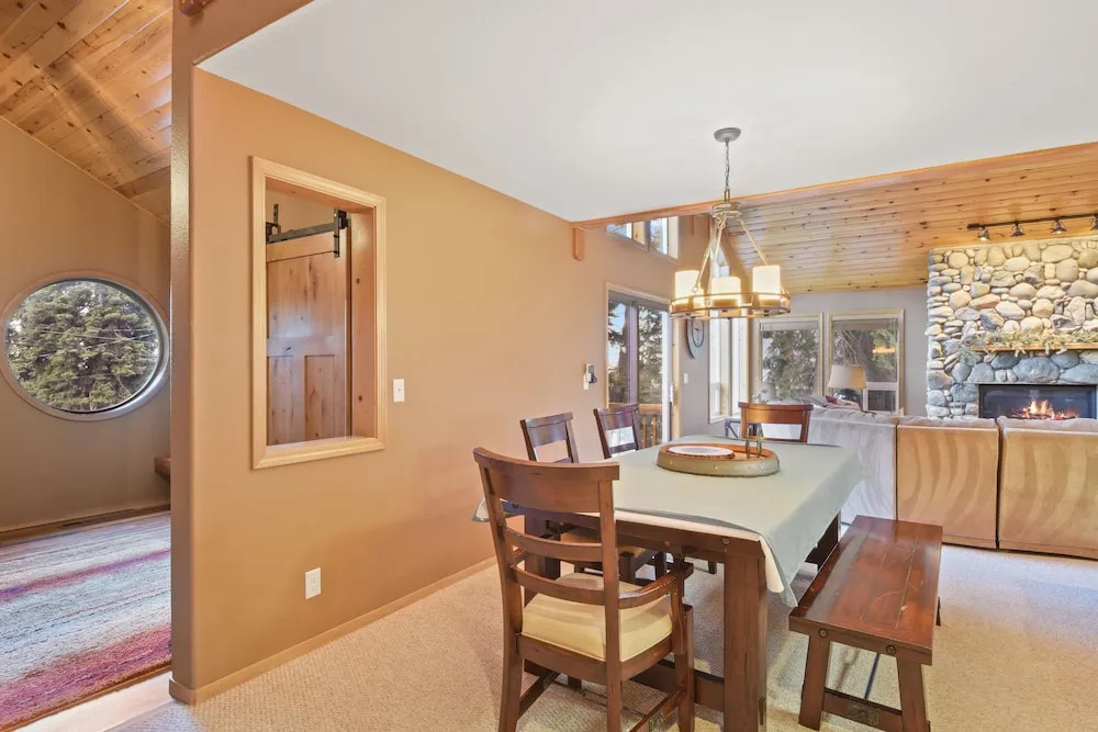 New Listing! Tahoe Donner Ski W/ Hot Tub 3 Bedroom Home