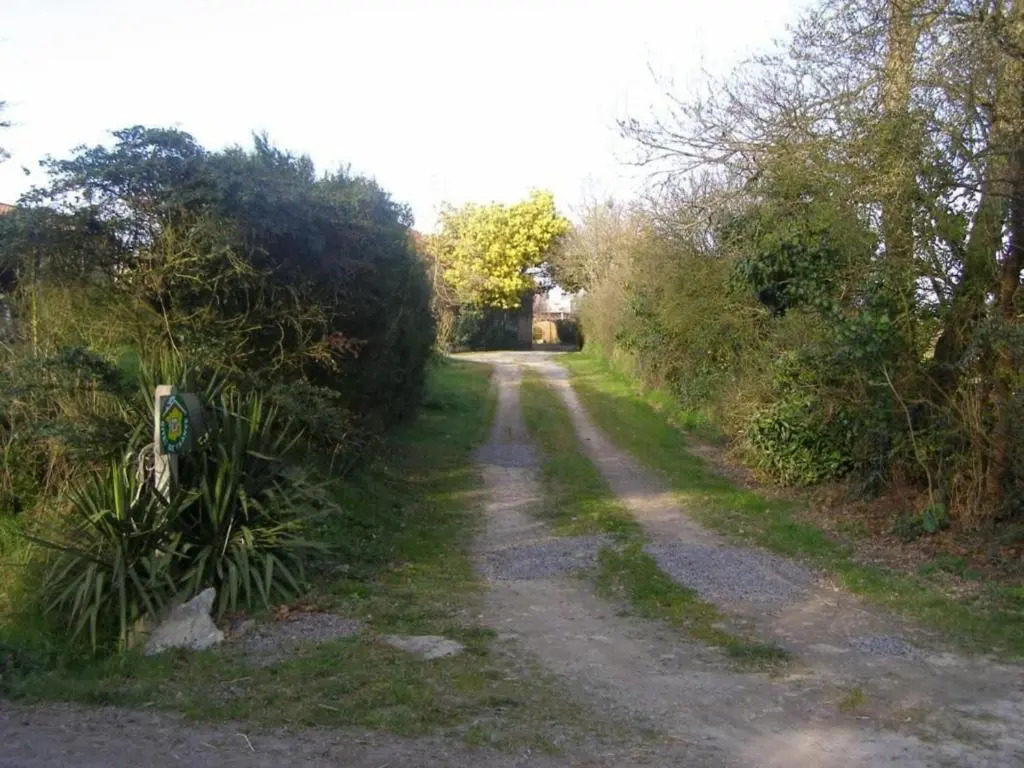 Gîte rustique avec salle de jeux et animaux en campagne - FR-1-426-336