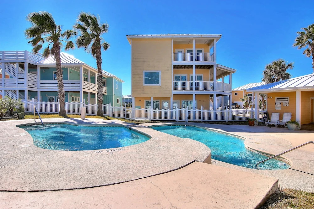 Five Dove Circle 4 Bedrooms 3 Bathrooms Home