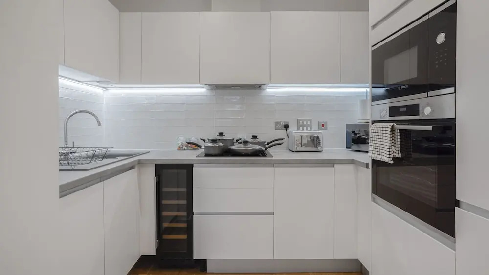 2 Bed Apt Sleeps 7 - Arcade Machine, Wifi, Central