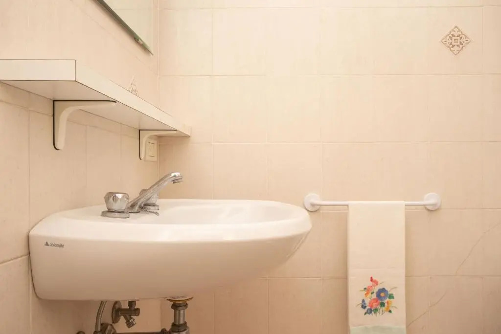 N110 - Numana, Villa Con Giardino E Vista Mare