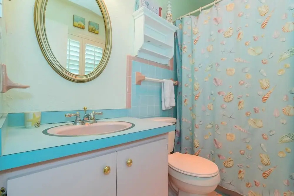 AM Beach Place Unit 5