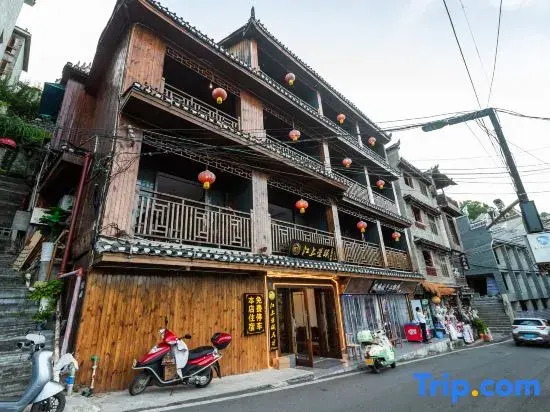 Fenghuang Ancient City · Jiangshang Xingmian Haven | 180° View Aesthetic Stay (Nanhua Bridge)