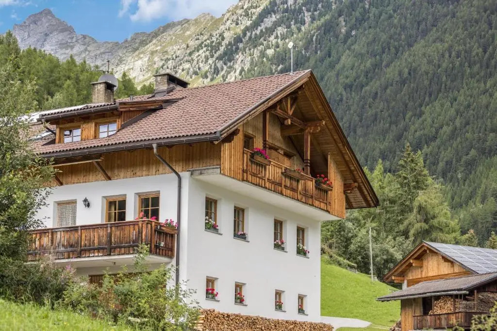 Kuglerhof Apt 1