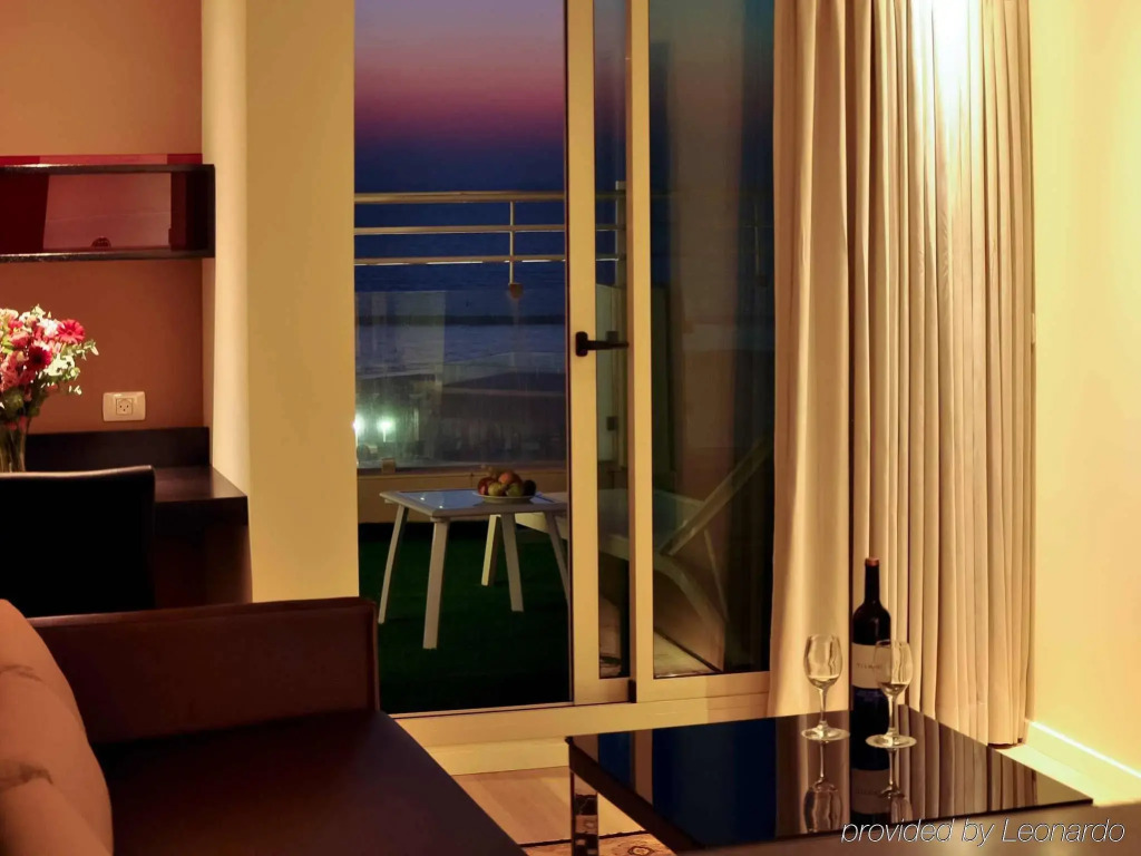 BY14 TLV Hotel