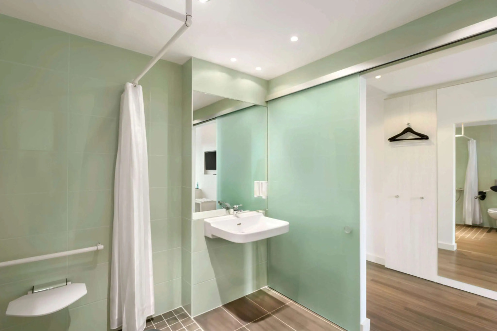 Super 8 by Wyndham Munich City North