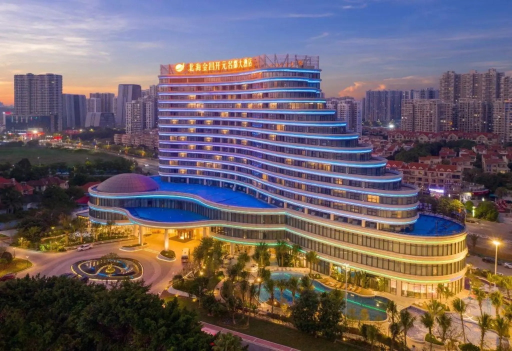 Golden Shining New Century Grand Hotel Beihai