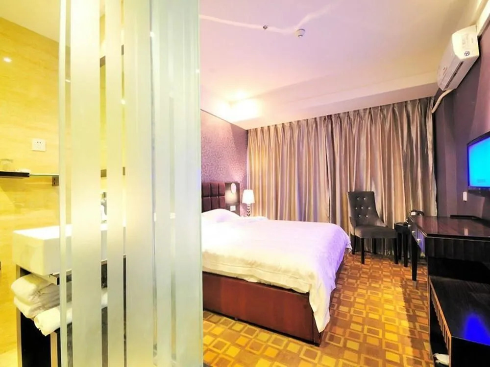 Totem Impression Hotel Wuhou Branch
