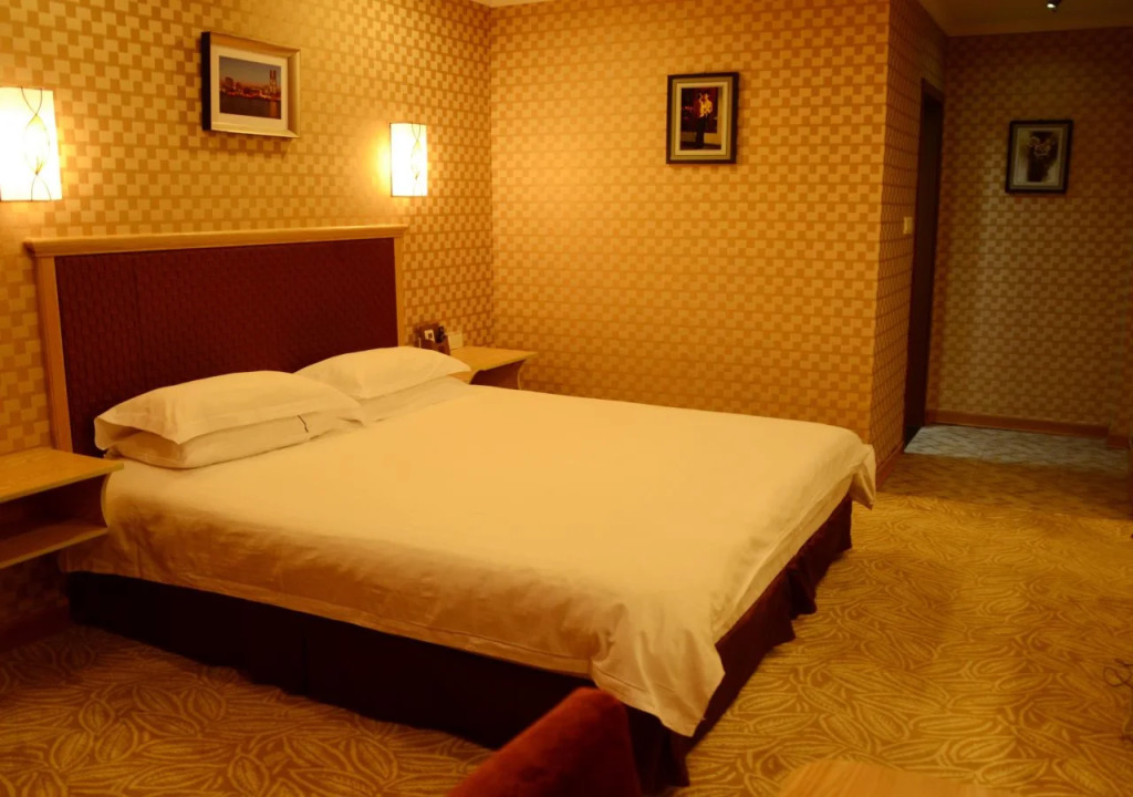 Yiwu Europe's Jia Choice Hotel