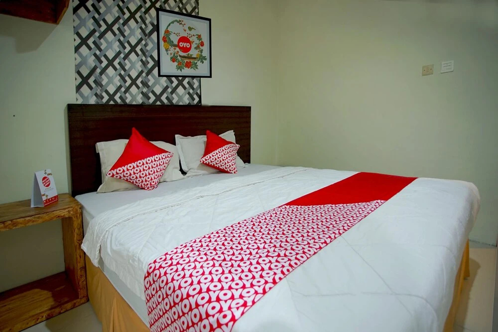 Obelix Hotel Syariah by OYO Rooms