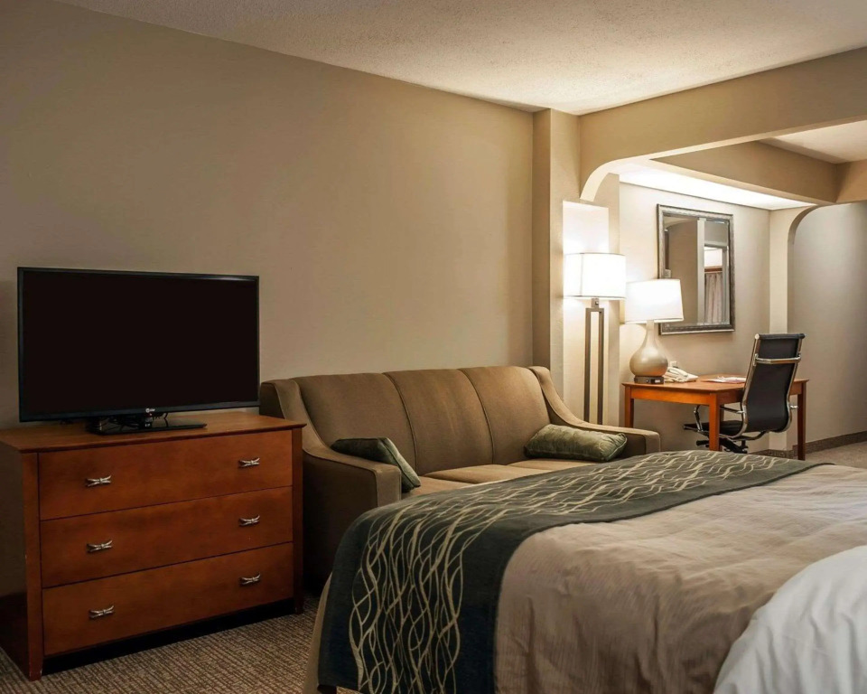 Quality Inn & Suites near St Louis and I-255