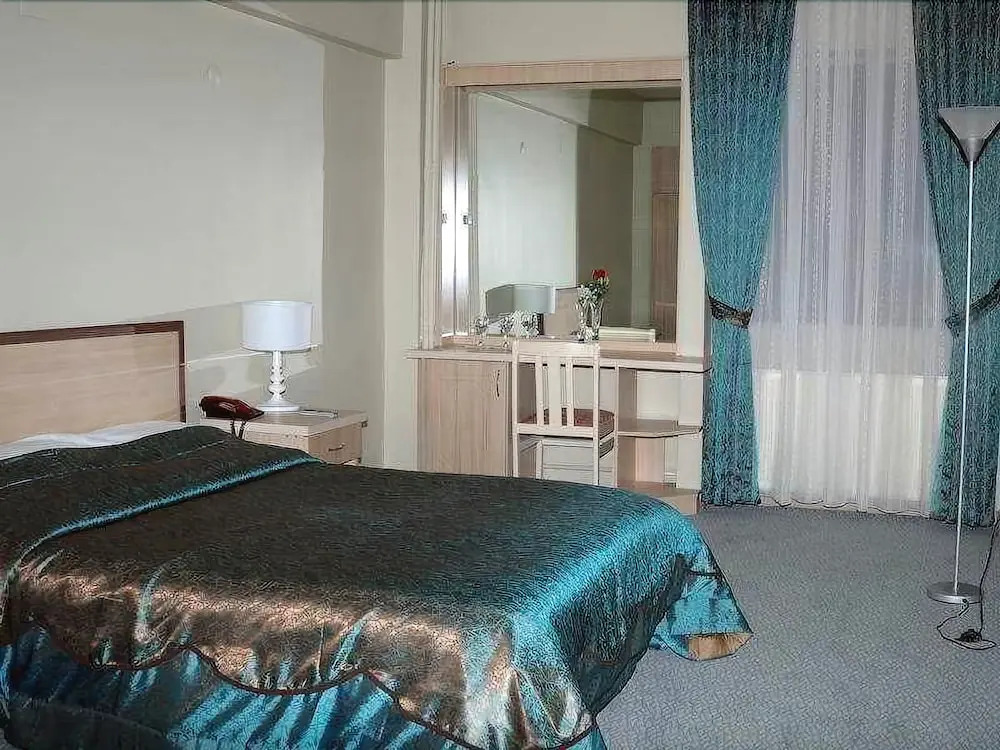 Akdamar Hotel