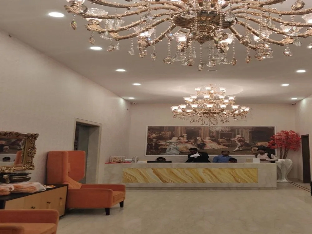 OYO 25040 Hotel Victoria