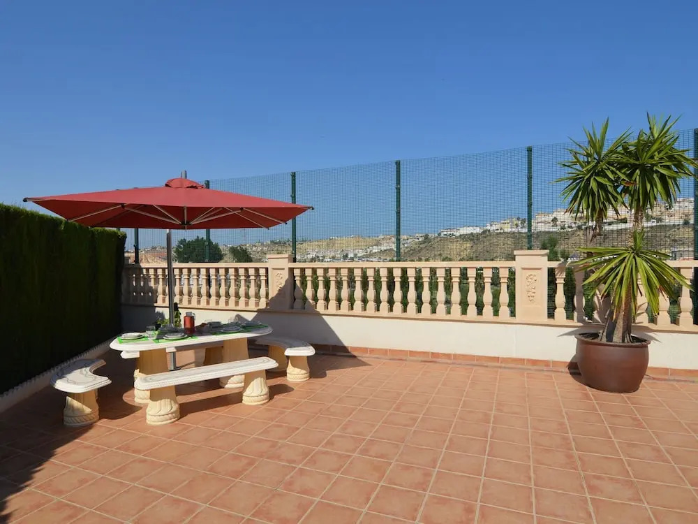 Detached villa with a swimming pool and amazing view of the La Marquesa golf course