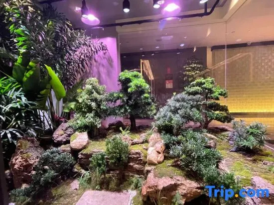 Jinan Jingshi East Road Sunac Mao Atour Hotel