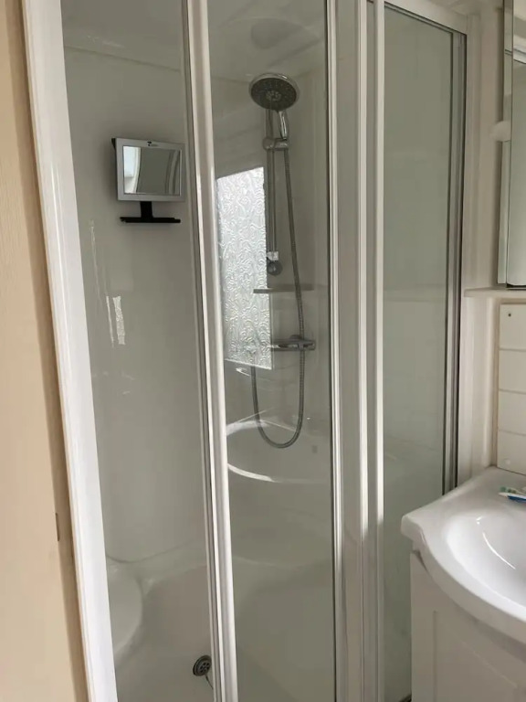 Immaculate 2-Bed Static Caravan at Monrieth