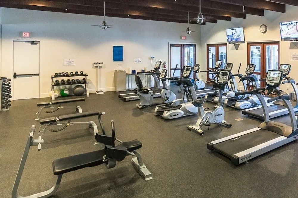 2-unit Legacy S Hideaway W/ Pools & Hot Tubs 3 Bedroom Condo