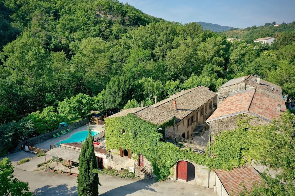 Le Moulin Donclaire Camping et chambres dhôtes