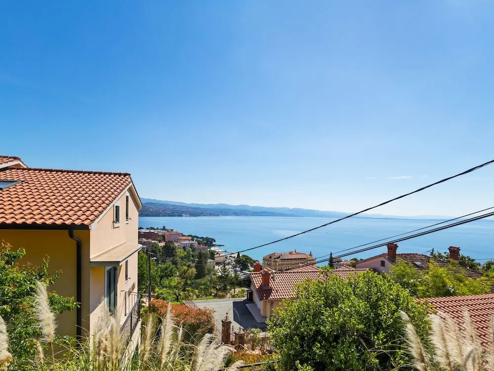 Simplistic Apartment in Opatija With Private Garden