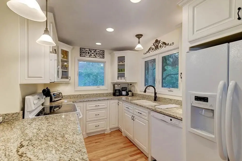 22 Twin Oaks