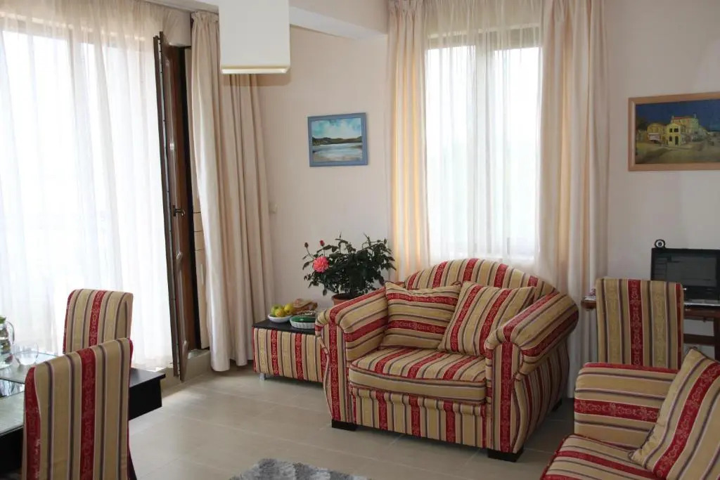 Rich-1 SP Private Apartments