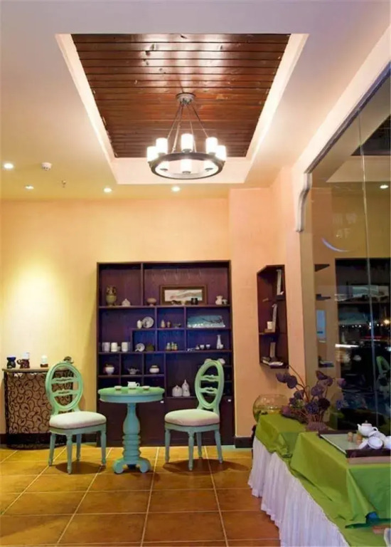 Chengdu Zifei Hotel