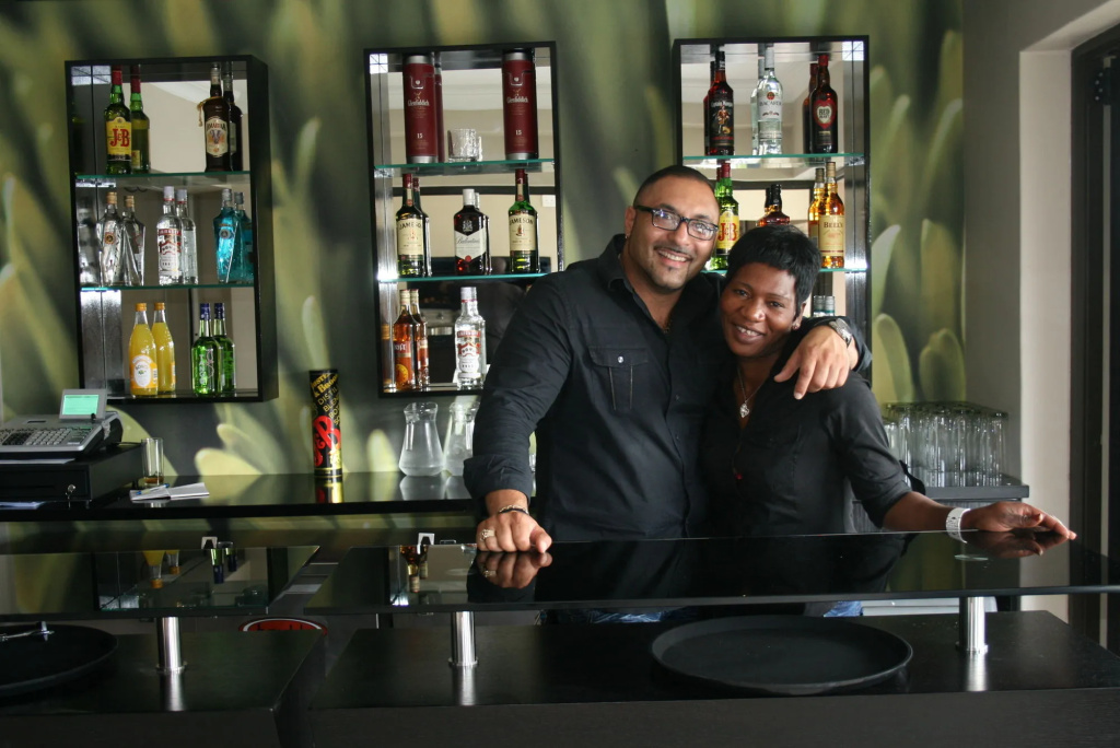Africa Paradise Airport Boutique Hotel