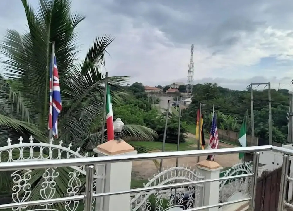Keem Hotel and Suites