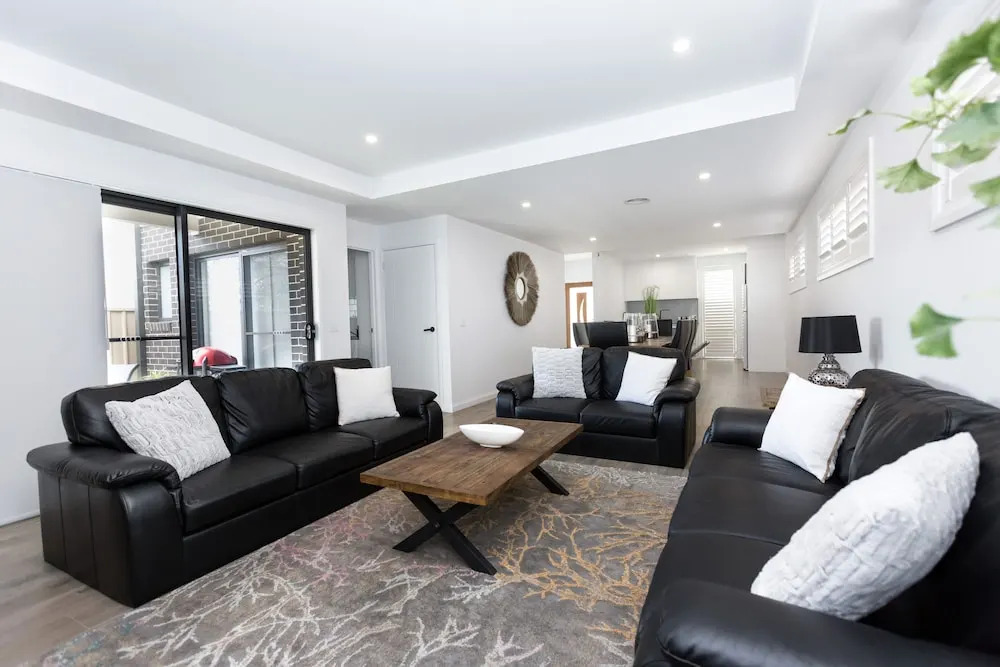 Two Ten Luxury CBD Accommodation