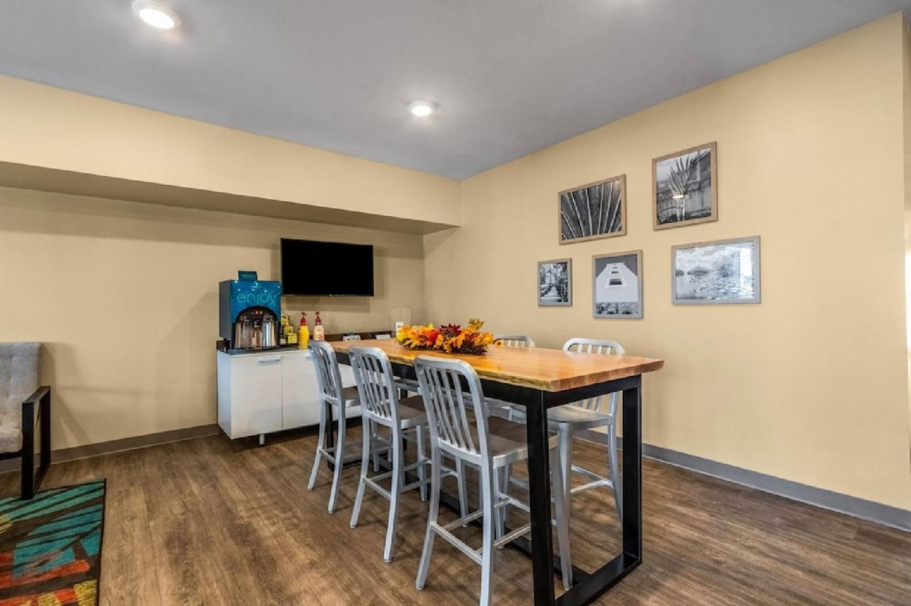 WoodSpring Suites Tamarac