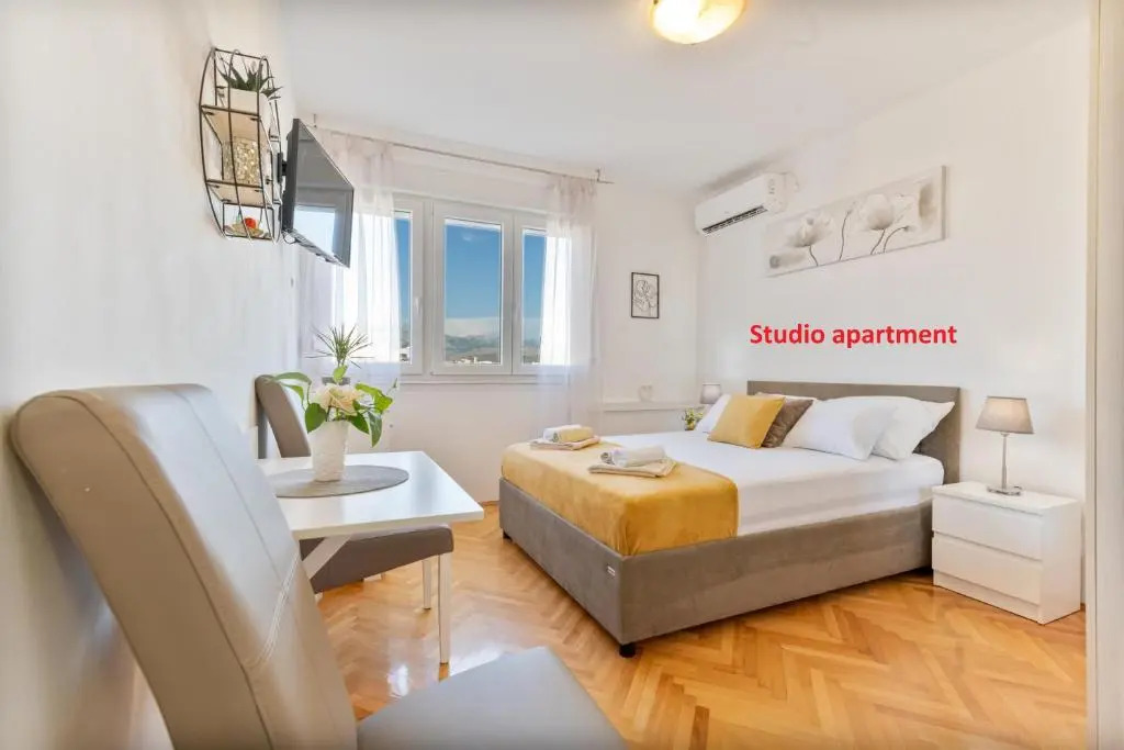 Apartments Plokite