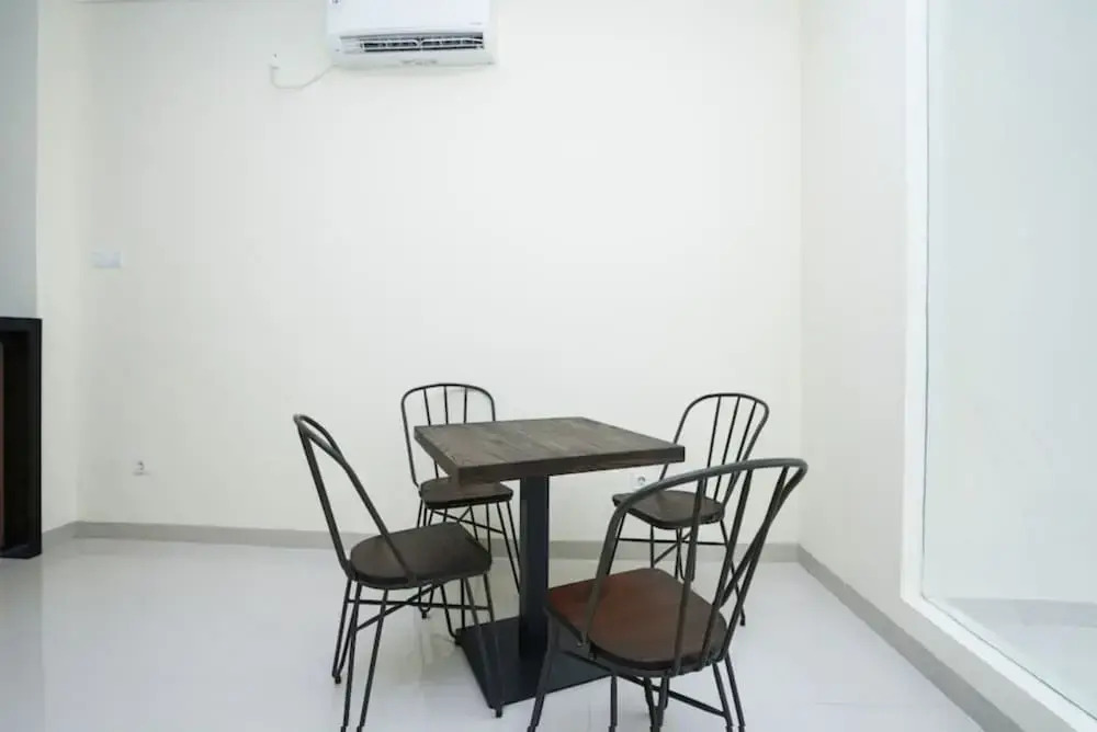 Hotel O Dkp 32