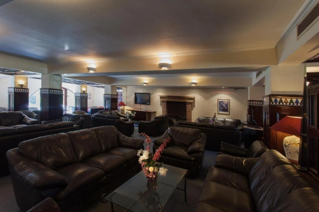 Europa Gatwick Hotel