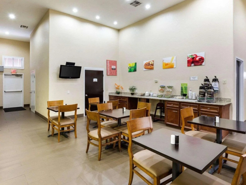 Quality Suites Houston NW Cy-Fair