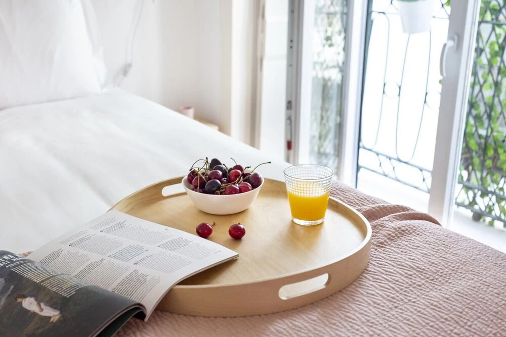 ALTIDO Chic 1BR Apt w/balcony close by Graça Viewpoint & tram stops