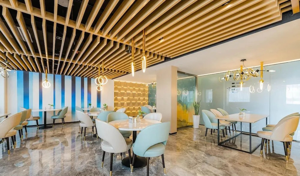 Atour Hotel Guiyang Century City Shopping Center